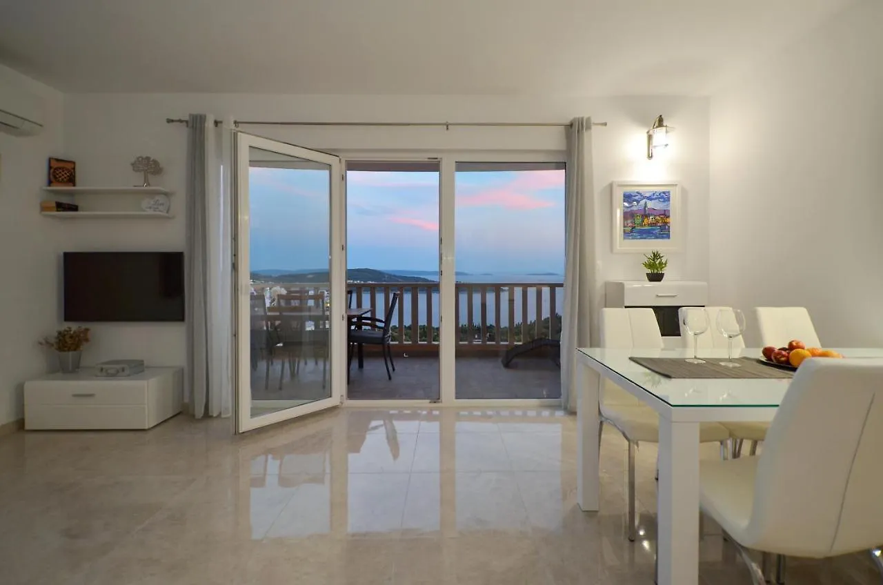 Apartment Elza Trogir