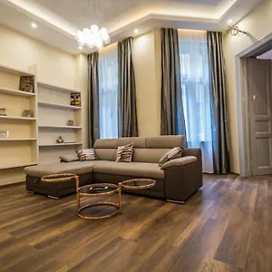  Apartman Fashion Street Magyarország