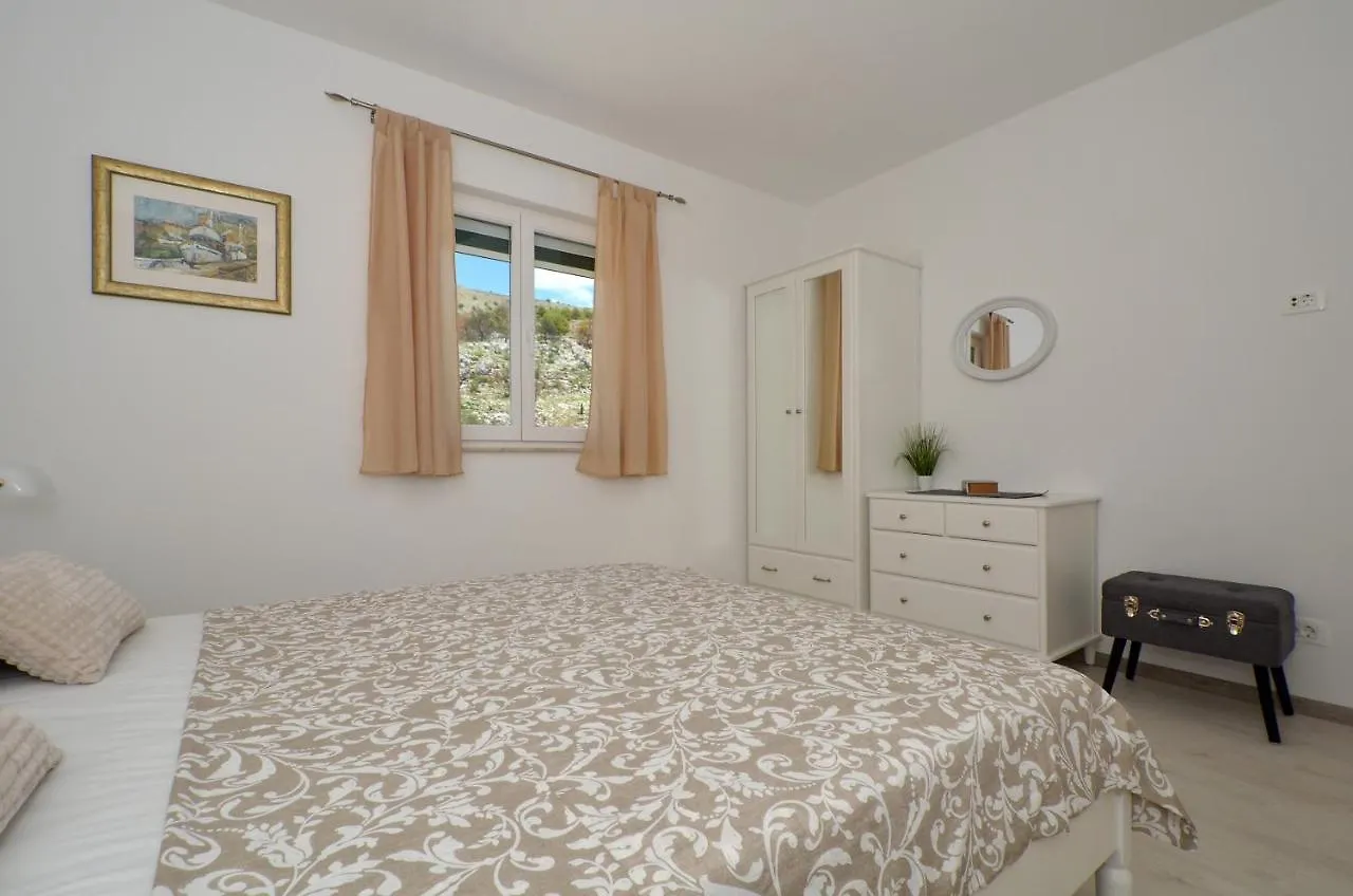 Apartment Elza Trogir