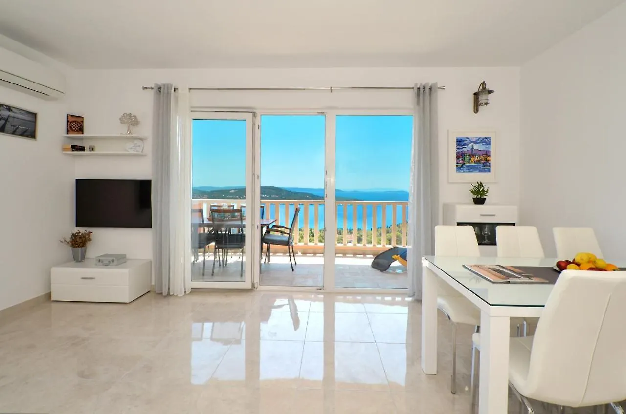 Apartment Elza Trogir
