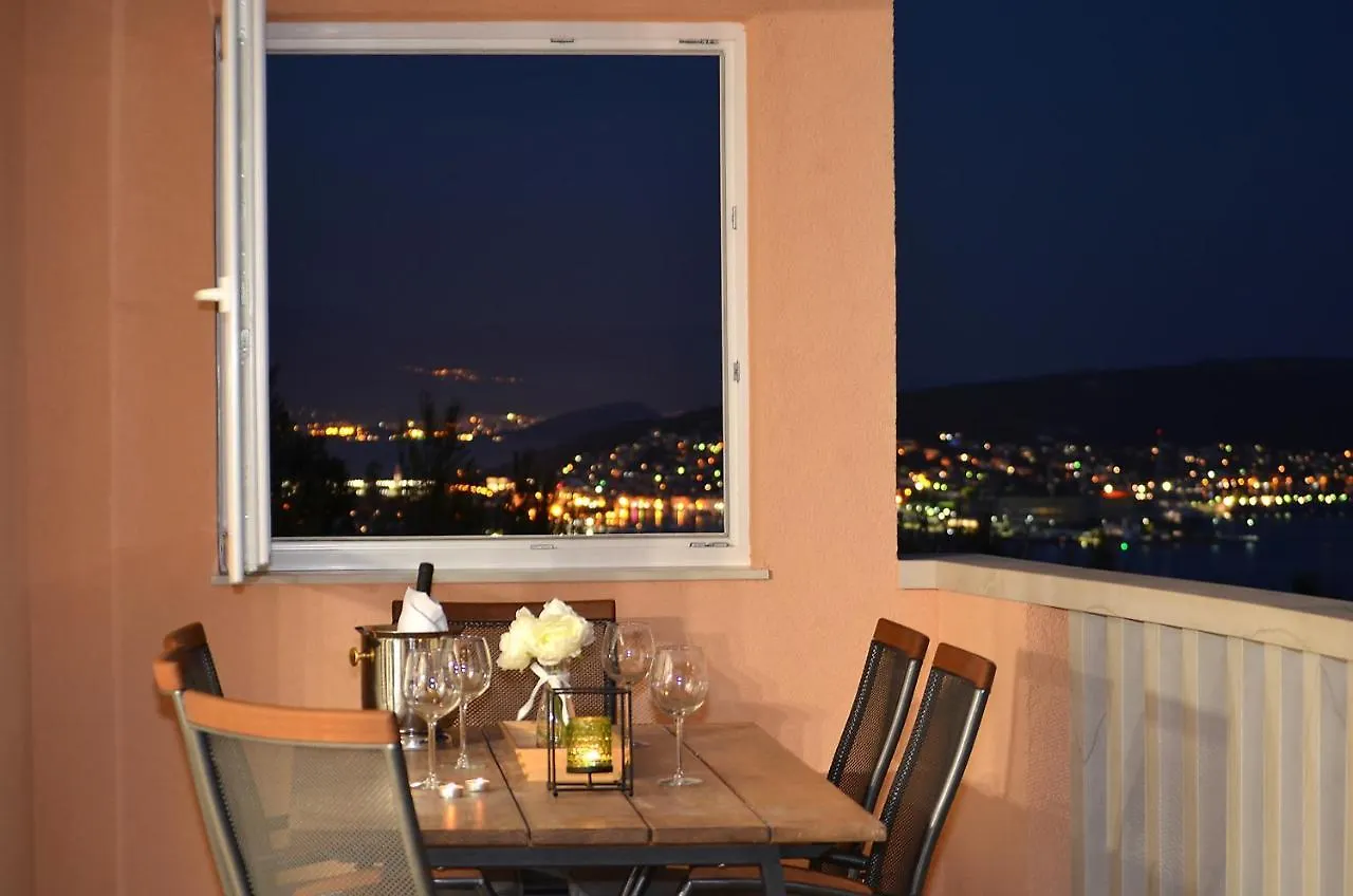 Apartment Elza Trogir